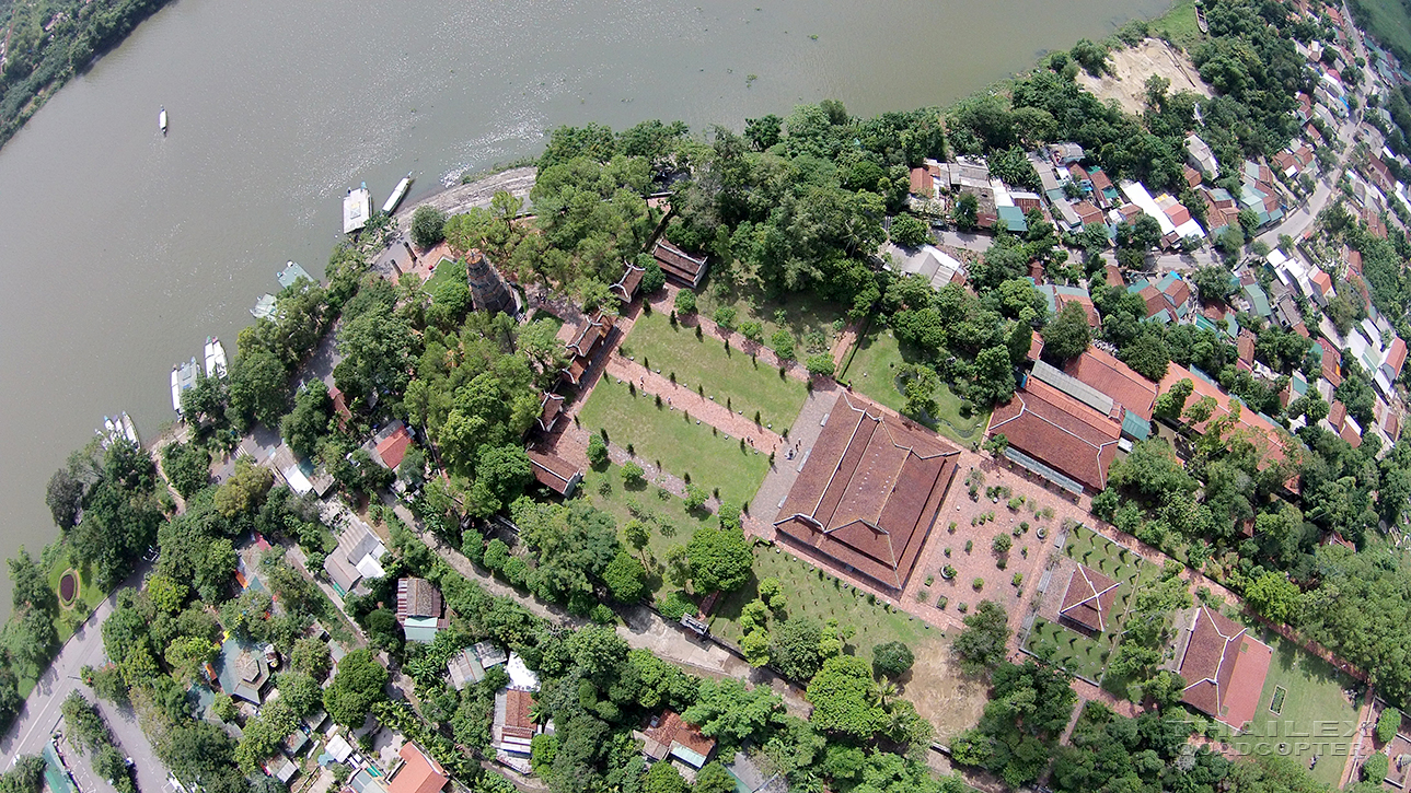 Thien Mu Pagoda (Chùa Thiên Mụ)