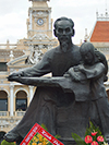 Uncle Ho Statue at HCMC City Hall (before2015)