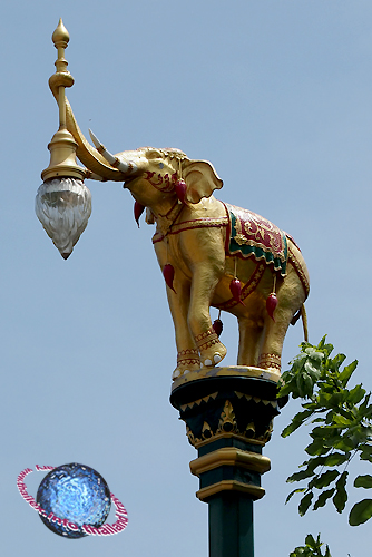 Elephant Street Lantern, Tambon Tha Pi Liang, Amphur Meuang, Suphanburi