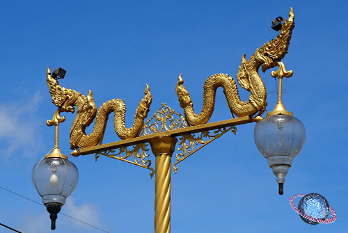 Golden Naga Street Lantern, Tambon Kamphaeng, Amphur La-ngu, Satun