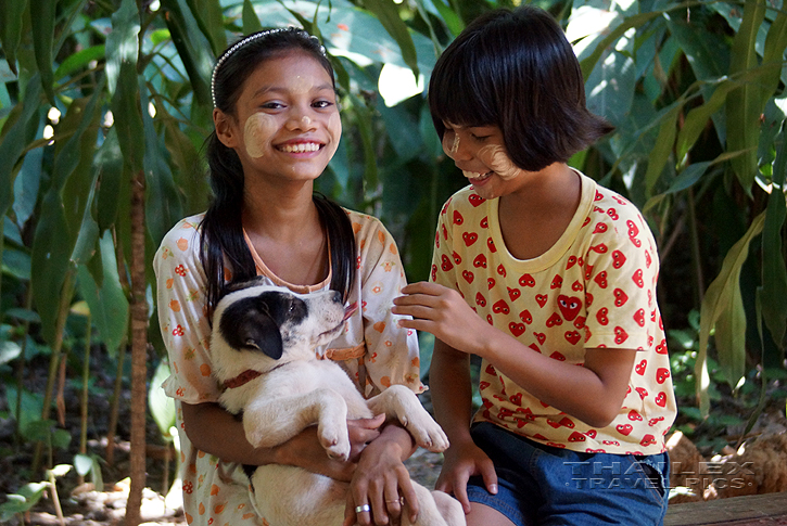 Mon Girls With Dog